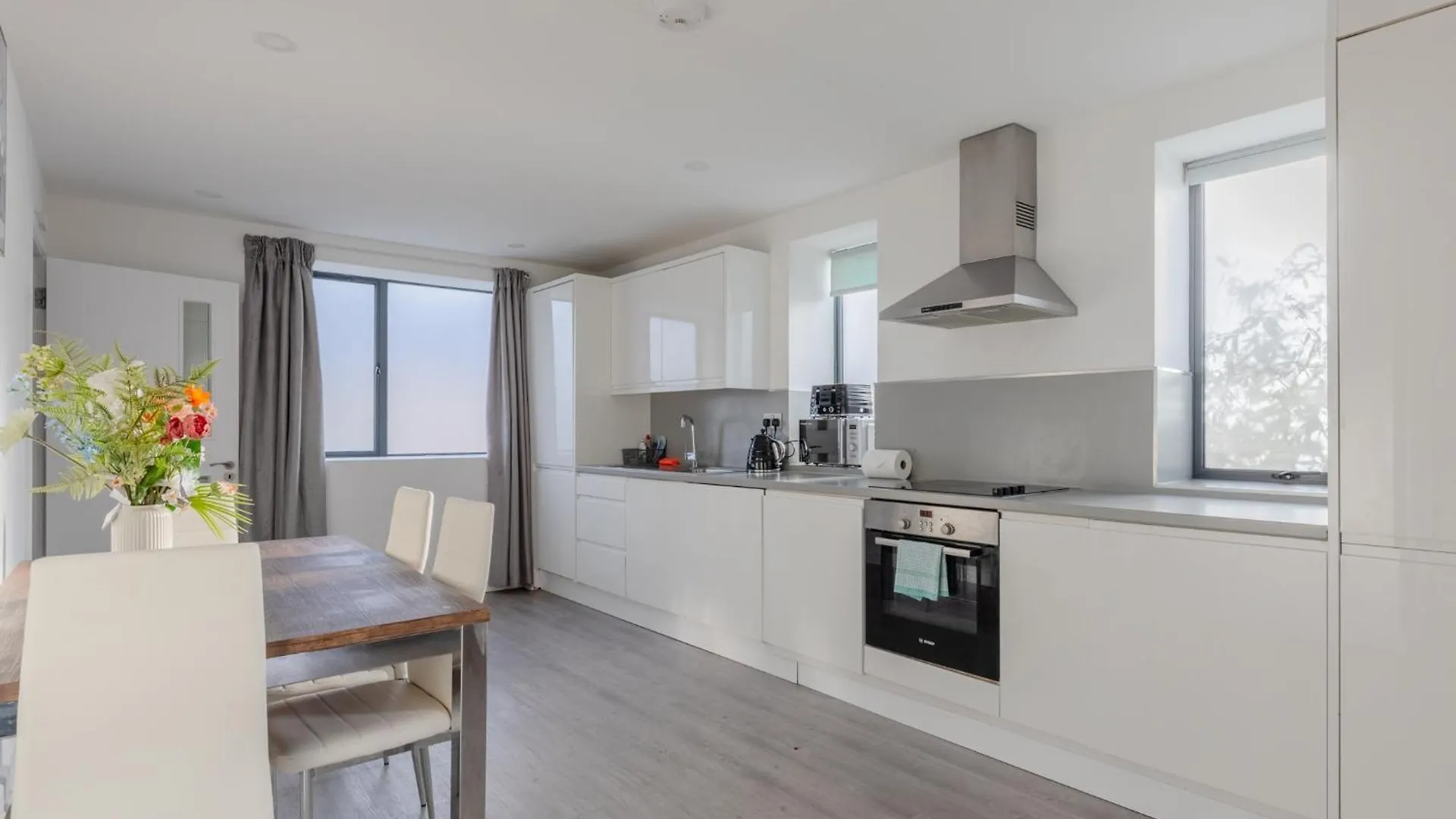 Spacious 3Bd Flat Near London City Airport